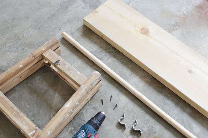 How To Make a Ladder Wardrobe