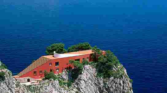 The Minimalist Home Design of Capri’s Casa Malaparte