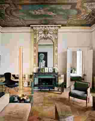 AD100 Designer Vincenzo De Cotiis Blends Old and New in This Elegant Parisian Apartment