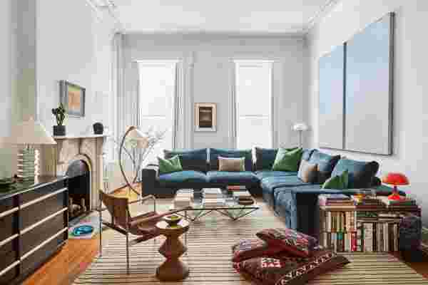 This New York Gallerist’s Home Features not One but Two Perfect Fireplaces